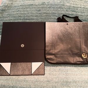 Lululemon, reusable bag, and box